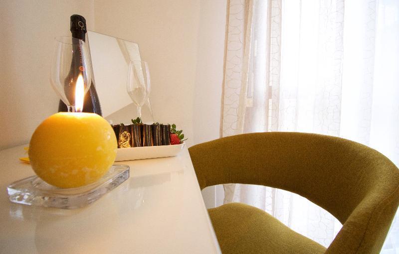Hq Aparthotel Milano Inn - Smart Suites Чинизелло-Бальзамо Экстерьер фото