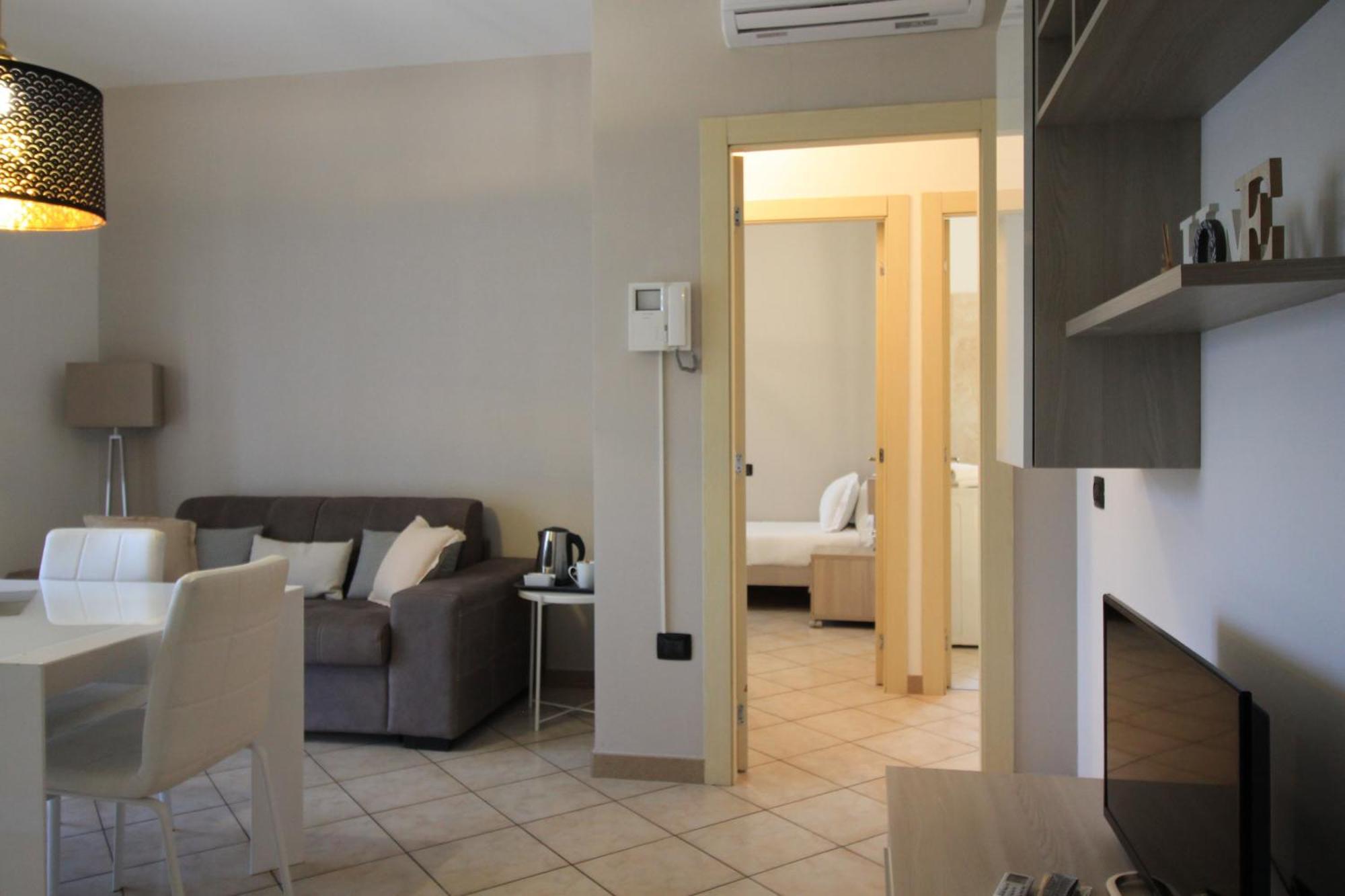 Hq Aparthotel Milano Inn - Smart Suites Чинизелло-Бальзамо Экстерьер фото