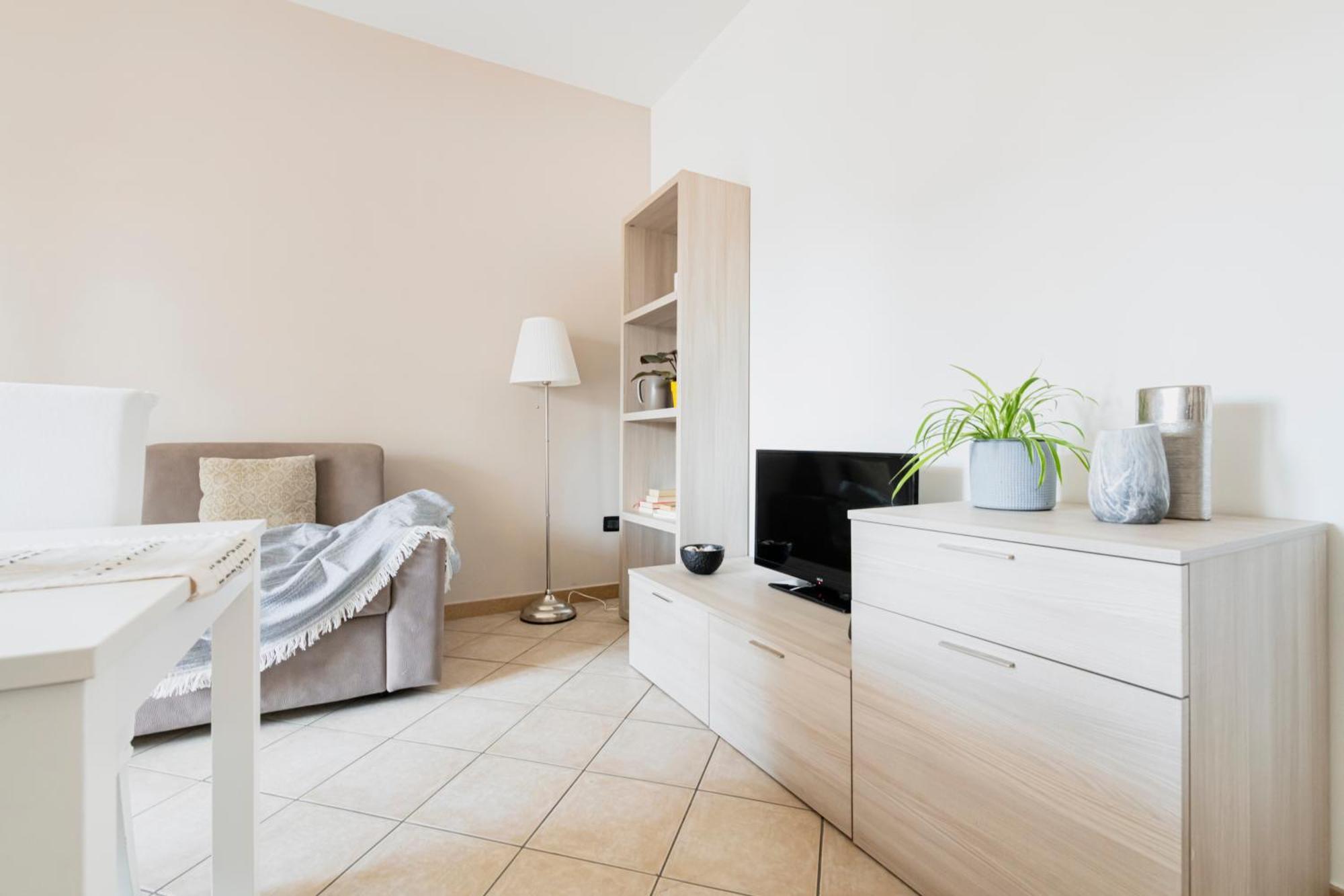 Hq Aparthotel Milano Inn - Smart Suites Чинизелло-Бальзамо Экстерьер фото