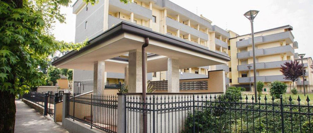 Hq Aparthotel Milano Inn - Smart Suites Чинизелло-Бальзамо Экстерьер фото